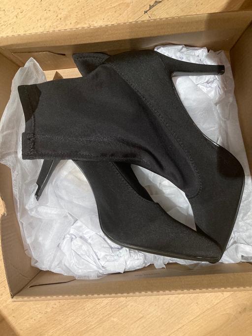 Buy & Sell South East London Croydon - Photos for Black heeled Ankle Boots, never worn