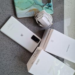 cloud white immaculate condition including box phone case . charger   . no silly offers . selling as git new phone for Christmas