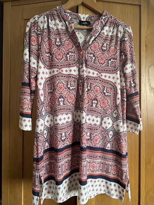 Buy & Sell East London Cann Hall - East London - Photos for Wallis nylon ladies top/ tunics