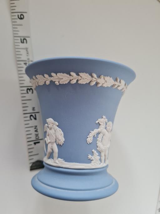 Buy & Sell Derbyshire South Derbyshire - Photos for Wedgwood Blue Vase