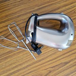 Sansburys hand mixer, very good condition, 5 speed+turbo button! Just selling as I upgraded to stand mixer! Having a house clearance so please check my other listings for more amazing offers ;)
#savenergy