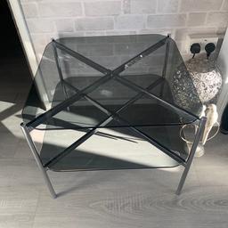 Glass coffee table 
Collection from N16 area
No time wasters pls