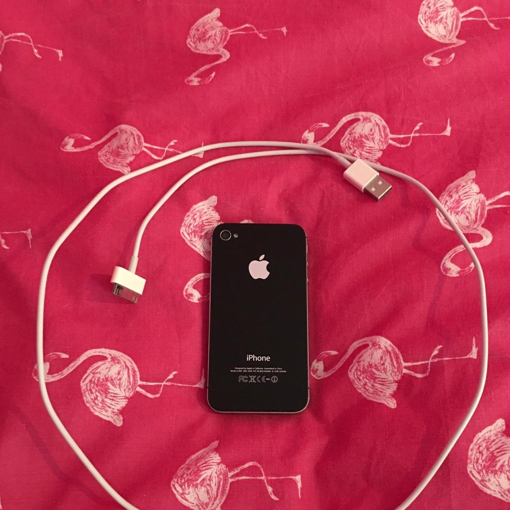 for sale :

iPhone 4s , 8gb , in v good condition , and no visible wear and tear. comes with usb charging cable

Collection only

Please check my other items