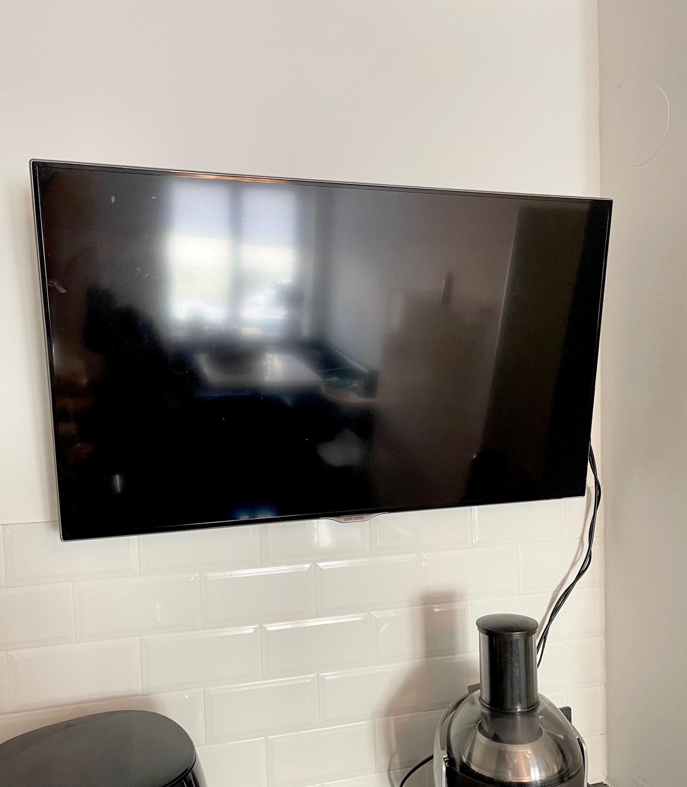 40 Zoll Samsung Smart Fernseher, ohne Standfu in 6800 Stadt Feldkirch