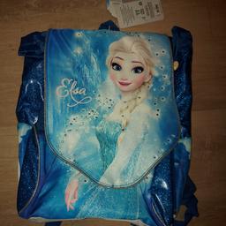 Vendo zaino Elsa (Frozen) nuovo con cerniere laterali per avere maggiore spazio. Consegna solo a mano a Milano zona Via Dei Missaglia.
Non spedisco