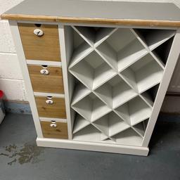Previously used for wine storage.
With 4 usable draws
Top could do with another coat of paint but otherwise good condition