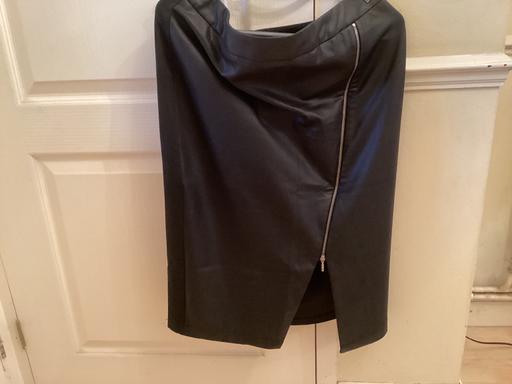 Buy & Sell Essex Maldon - Photos for Faux leather skirt(16)