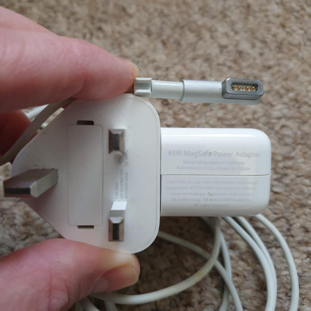 Genuine Apple 45W MagSafe 1 Charger A1244 MacBook power adapter supply Pro Retina
MacBook Air , mac , pro, etc.
it's still available.
cash and collection preferred west drayton ( London )
shipping £3,90 tracking

Kindly please don't disrespect by offering silly money.

no timewasters please