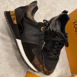 Louis Vuitton Schuhe Sneaker in GOLD!! in 5324 Faistenau für 380