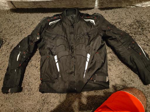 Vehicles South West London Kingston upon Thames - Photos for motorcycle jacket (M)