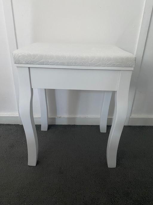 Buy & Sell East London Canning Town - East London - Photos for Vanity stool