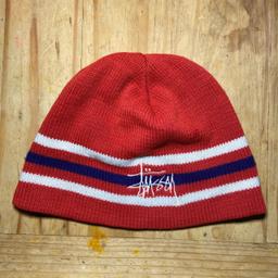 Classic retro 90s stussy beanie hat 
Excellent condition. 
Red/white/purple

Smoke free home