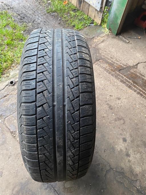Vehicles Leicestershire Leicester - Photos for 235/55/R17 tyre