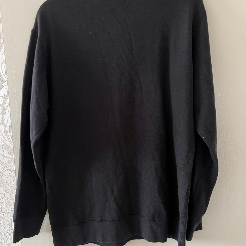 Hi and welcome to this great looking rare Mens UNITED ATHLE Athletic Apparel Sweater Size XL in perfect condition thanks