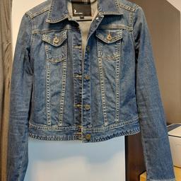 Jeansjacke von Tally Weijl in der Gr.36 zu verkaufen. wurde nur wenige male getragen