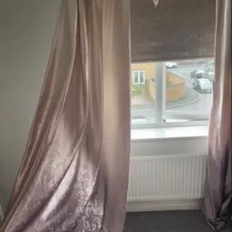 Blush crushed velvet curtains they are ombré lighter to darker

Around 90/92 drop
Great condition
