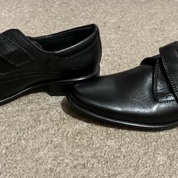 New kids leather smart shoes with the heels 
Eu 27/UK9

Pick up from Norbury sw16 
Check my other listing ->
Discount if you buy 2 or more