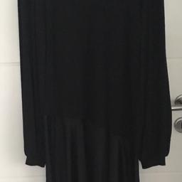 Kaum getragenes, langes Kleid von Zara, Wollgemisch mit schrägen Satineinsatz, schwarz , leichte Puffärmel mit Bündchen, kleiner Stehkragen, sehr angenehm zu tragen, Gr. M, Preis 19,00€