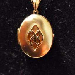 i have for sale a really stunning 9ct gold locket unusual design to front comes complete on an 18" belcher chain not scrap, it weighs 4.4 grams , collection from darlington dl1 or can post,paypal accepted please do not put in offers with delivery as i cannot access those silly offers will be ignored