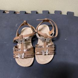 Size 9 kids sandals