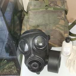 genuine avon s10 gas mask size 3
army/police issue
complete with contam kit and haversack
excellent condition (DATED 2007 not 80'90's like every other)
only ever used as show piece
£100 NO OFFERS
collection only Creswell s80
