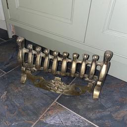 Solid brass fireplace or open gas fire fender

22cm by 39cm

Good condition

Weighty