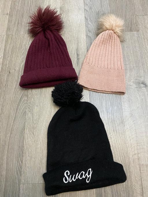 Buy & Sell North West London Kensal Green - NW6 - Photos for Set of three bobble beanie hats