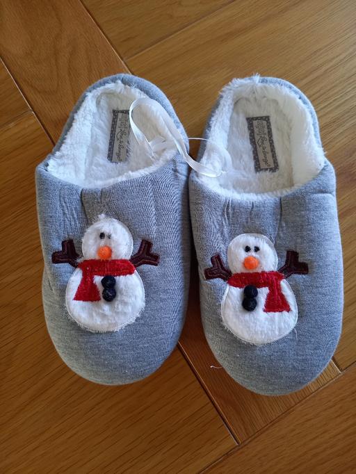 Buy & Sell Essex Basildon - Photos for Xmas slippers