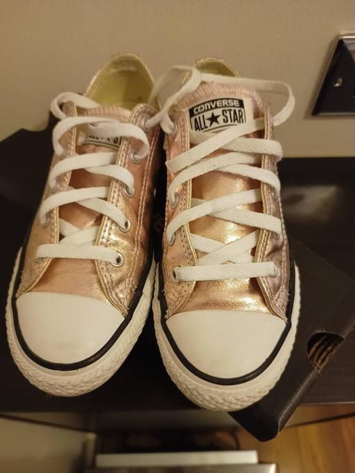 Buy & Sell North London Holloway - North London - Photos for New Converse All Stars (Girls)