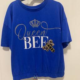 Girls queen bee motif crop top size 9-10yrs from river island