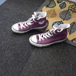 Converse baseball trainers in good used condition. Size 5.5 and purple in colour. Lovely comfy trainer. They cone up lovely when washed as well. From a pet abd smoke free home.
Collection Only from B30.
Sorry no postage.
Open to sensible offers.