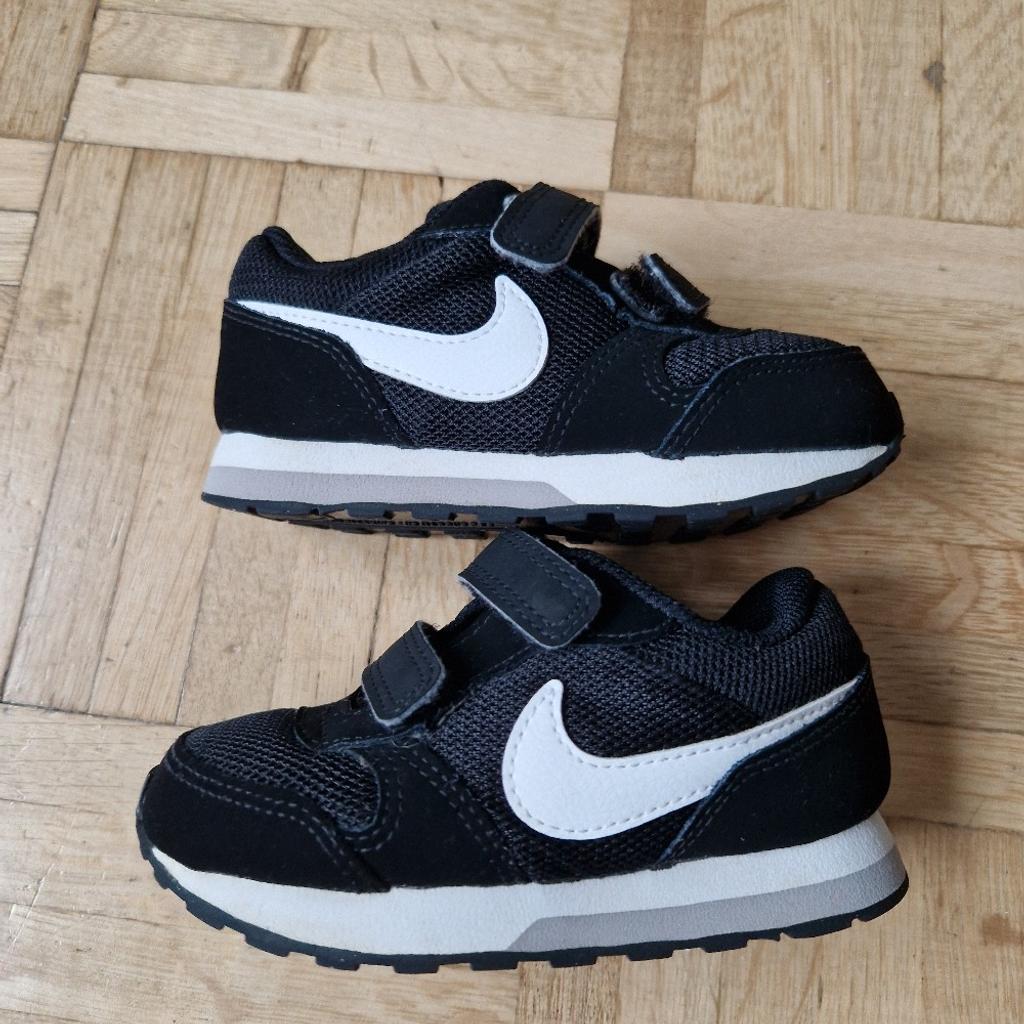 Nike Kinder Sneaker Turnschuhe Gr 22
Ausgezeichnet mit Gr 23.5 fallen kleiner aus
Selten getragen
Versand ist möglich
PayPal Freunde vorhanden

Privatverkauf keine Garantie Rücknahme oder Gewährleistung