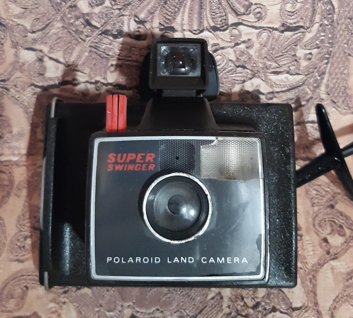 polaroid super swinger land camera