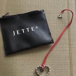Wunderschönes, nicht mehr erhältliches Valentinherz von Jette Joop, 925 Silber mit festen, roten Bändchen, nie getragen, Sammlerstück, Preis 39,00€