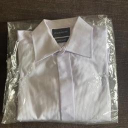 Brand new
size 14 tailored fit (40-42 chest)
sleeve shirt for black tie/ dining/ dress shirt