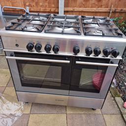 im selling gas cooker it is working fine i bought new one that,s why im selling this  thanks