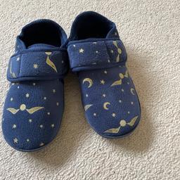 Harry Potter Slippers size 11 from M&S
Collection only from Wednesbury