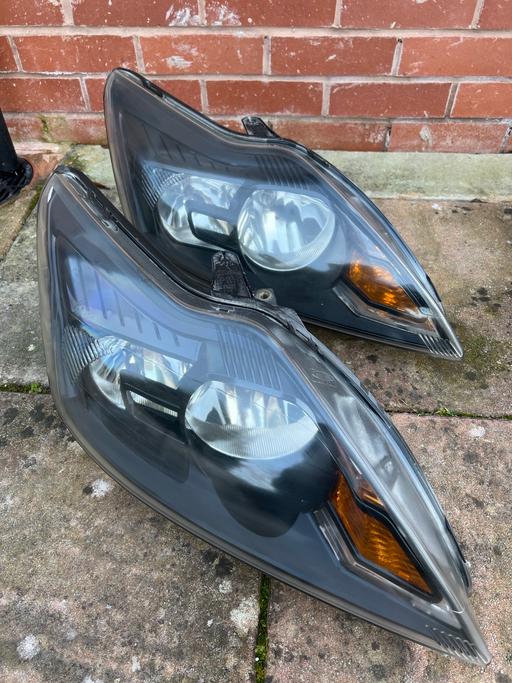 Vehicles West Midlands Birmingham - Photos for FORD FOCUS HEAD LIGHT MK2 - (08-11)