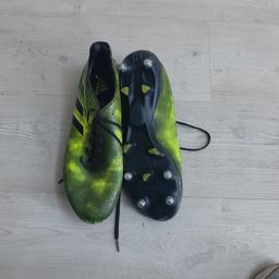 Adidas football shoe
Metal & molded studs
Size 10