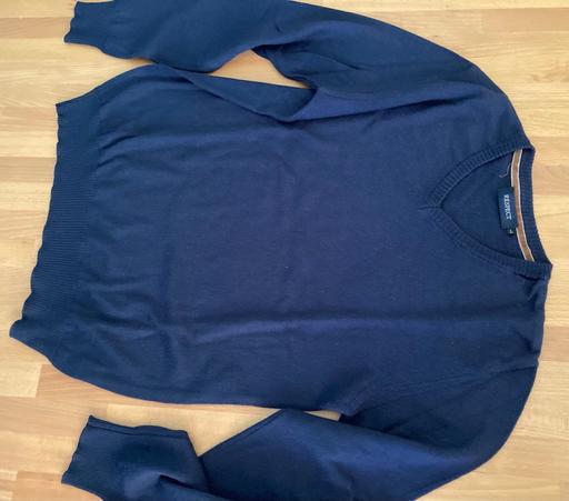 Buy & Sell North West London Camden - Photos for Men's Dark Blue V-neck Woollen Jumper L