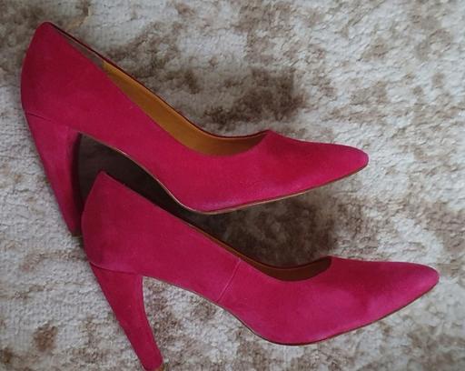 Buy & Sell Surrey Guildford - Photos for Moda in Pelle Suede Courts