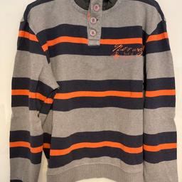 Herren Pullover mit Knopfleiste von Casa Moda, in grau/blau/ orange gestreift, Größe L. Der Pullover wurde getragen, ist aber im guten Zustand.