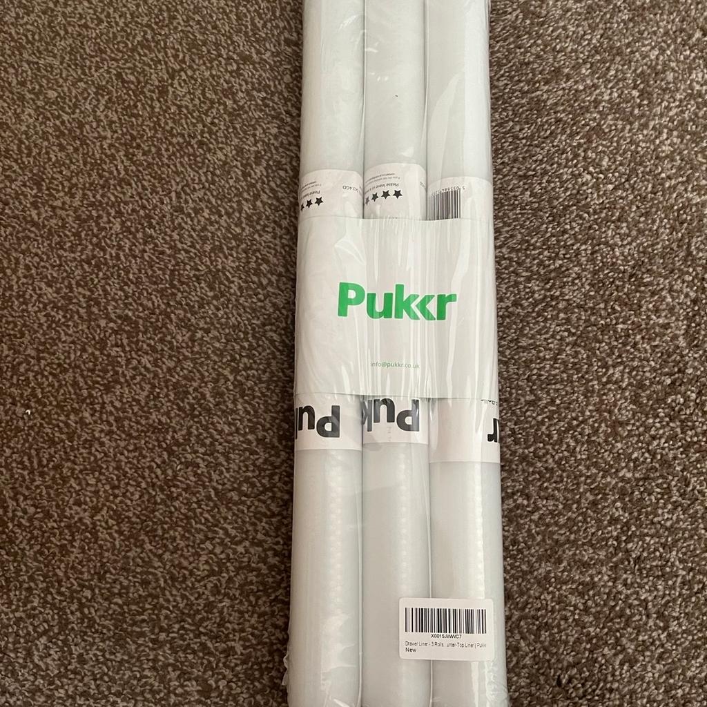 Brand new pukkr lining for cupboards!
3 rolls in 1 pack
45.5cm x 150cm