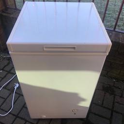 Selling this chest freezer it is in working order it is a used item so maybe signs of wear nothing drastic it is 50 cms wide so ideal for small gaps , no warranty offered and pick up only
