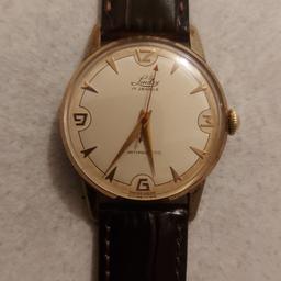 Art Deco wind up watch. Lovely dial and running well. No offers, price includes postage.