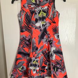 Girl’s sleeveless dress from River Island
1 button fastening at the back

Size: 7/8 years

Excellent Condition

Smoke/Pet Free Home

Pickup S61