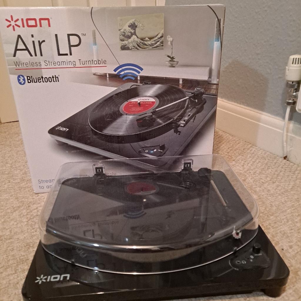 ION AIR LP Record player Mint condition hardly used boxed .£
