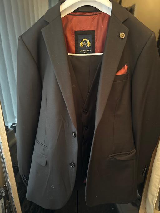 Buy & Sell West Midlands Dudley - Photos for Marc darcy suit