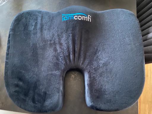 Buy & Sell West London Hillingdon - Photos for Orthopedic memory form support cushion