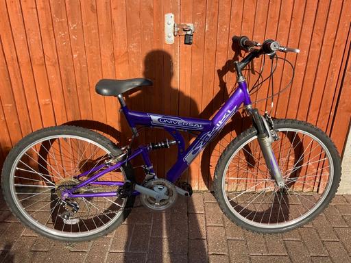 Buy & Sell Surrey Mole Valley - Photos for Bikes mountain bike